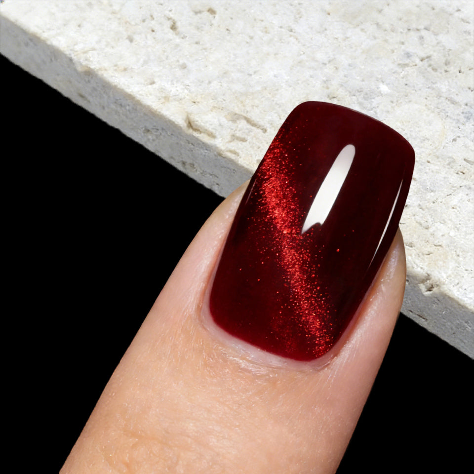 Satin Rouge | Ruby Flame Cat Eye Gel Magnétique 18ml CE308