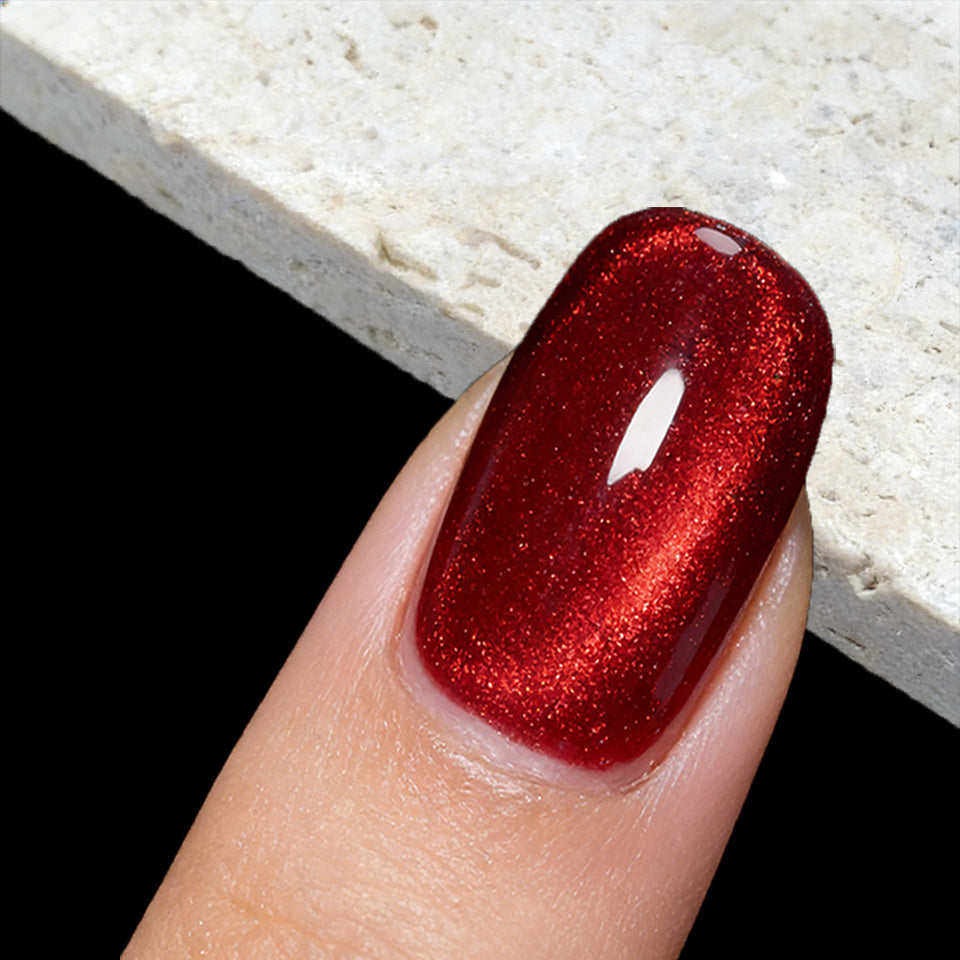 Crimson Veil | Ruby Flame Cat Eye Gel Magnétique 18ml CE301
